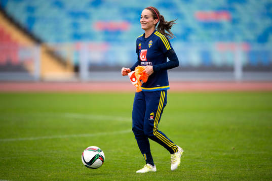 Sveriges Kosovare Asllani