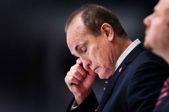 Modos tränare Larry Huras deppar