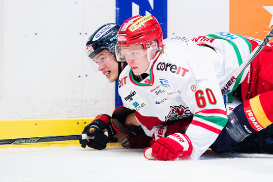 Djurgårdens Andreas Englund och Modos Ludvig Nilsson
