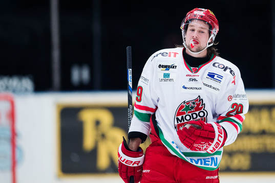 Modos Dennis Persson deppar