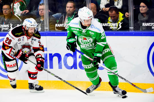 Malmö Redhawks Jens Olsson och Rögles Rasmus Bengtsson