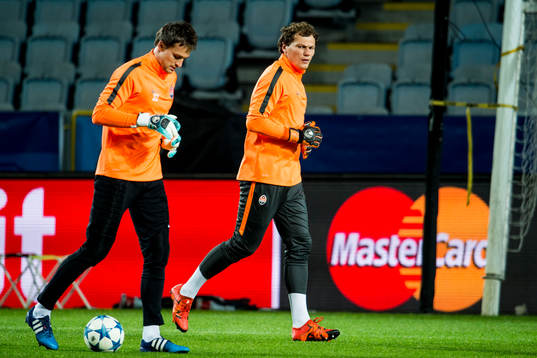 Shakhtar Donetsks målvakt Anton Kanibolotskiy och målvakt