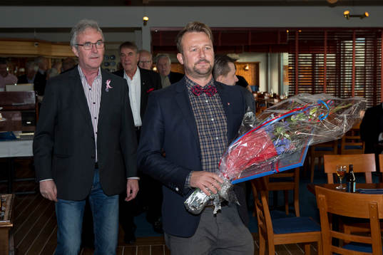 Örgrytes klubbdirektör Pierre Edström och pappa Ralf