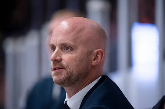 s assisterande tränare Tim Brithén