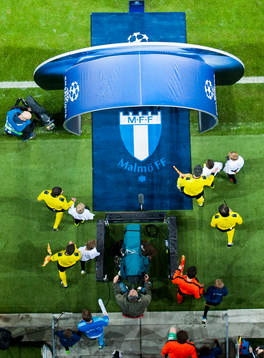 Lagen kommer ut till fotbollsmatchen i Champions League