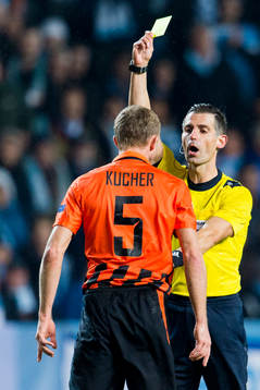 Domare Tasos Sidiropoulos varnar Shakhtar Donetsks Olexandr