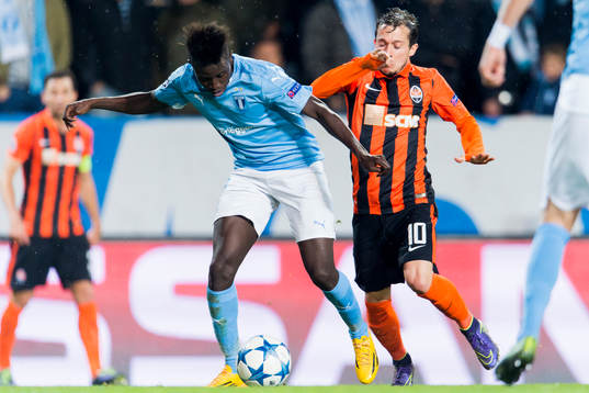 Malmö FFs  Pa Konate jagas av Shakhtar Donetsks Bernard