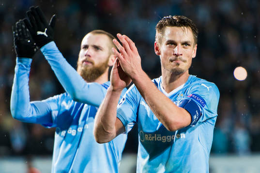 Malmö FFs Jo Inge Berget och Markus Rosenberg  firar segern
