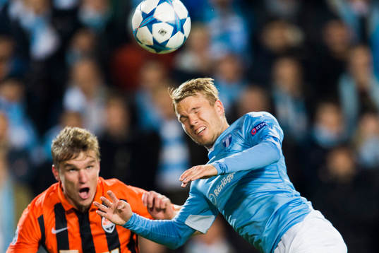 Shakhtar Donetsks Viktor Kovalenko och Malmö FFs Oscar
