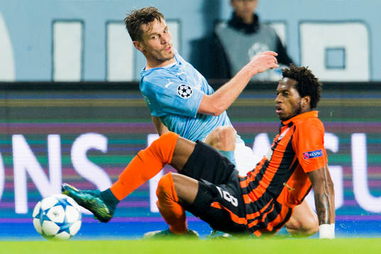 Malmö FFs Markus Rosenberg och Shakhtar Donetsks Fred