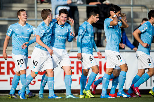 Malmö FFs spelare jublar