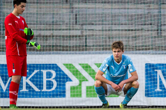Malmö FFs målvakt Marko Johansson och Mattias Svanberg