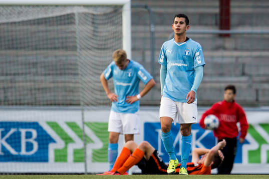Malmö FFs Onur Körhan deppar