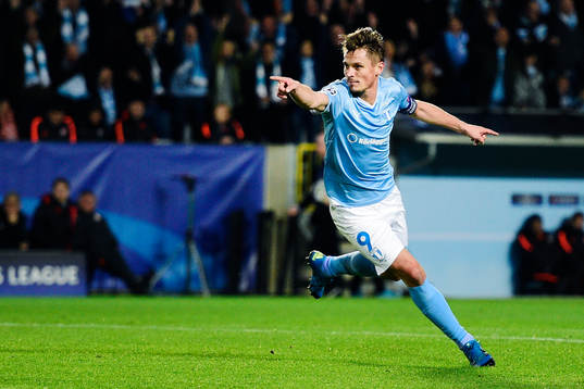 Malmö FFs  Markus Rosenberg gör 1-0 och jublar