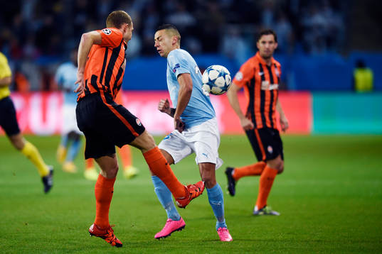 Shakhtar Donetsks Olexandr Kucher och Malmö FFs  Nikola
