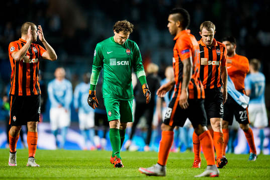 Shakhtar Donetsks Yaroslav Rakitskiy, målvakt Andriy