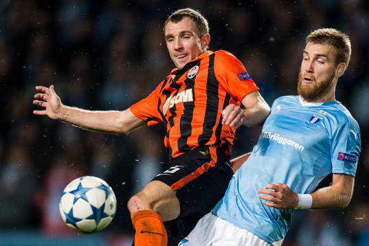Shakhtar Donetsks Olexandr Kucher och Malmö FFs Rasmus