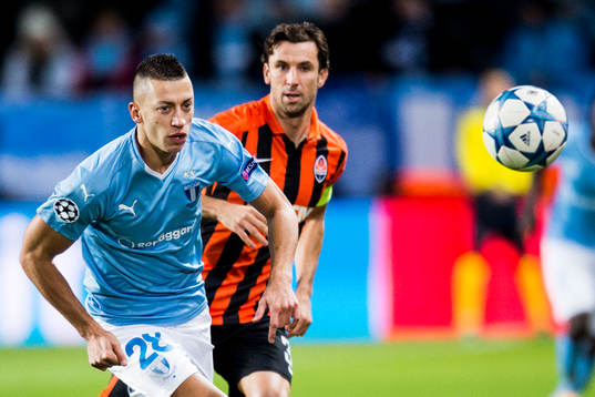 Malmö FFs Nikola Djurdjic och Shakhtar Donetsks Darijo Srna