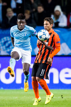 Malmö FFs Pa Konate rensar undan framför Shakhtar