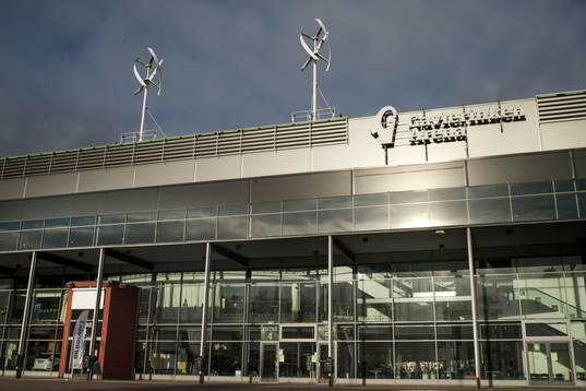 Exteriörbild på Gavlerinken Arena före ishockeymatchen i