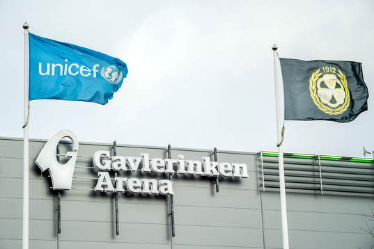 Exteriörbild på Gavlerinken Arena före ishockeymatchen i