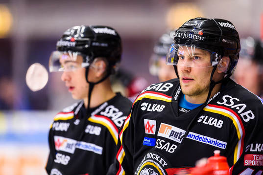Luleås Ilari Melart på uppvärmningen