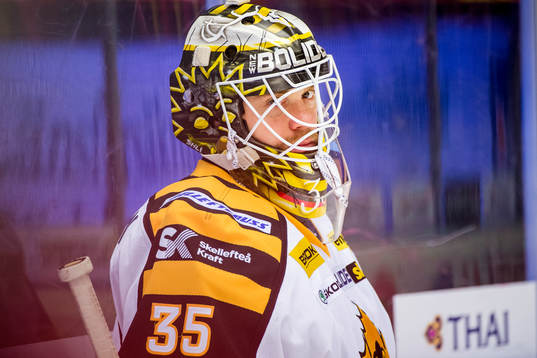 Skellefteås målvakt Markus Svensson före ishockeymatchen