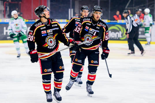 Luleås Victor Ekarv(v) Karl Fabricius(h) och Johan