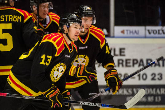 Brynäs Sondre Olden jublar