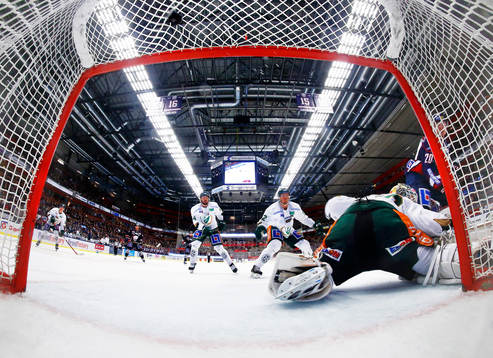 Angörande mål 4-3 av Linköpings Nick Sörensen