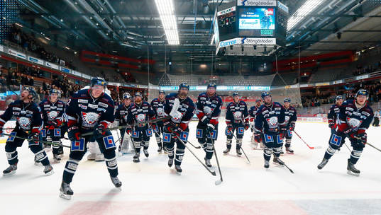 Linköpings spelare jublar