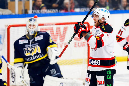 s målvakt Fredrik Pettersson-Wentzel deppar