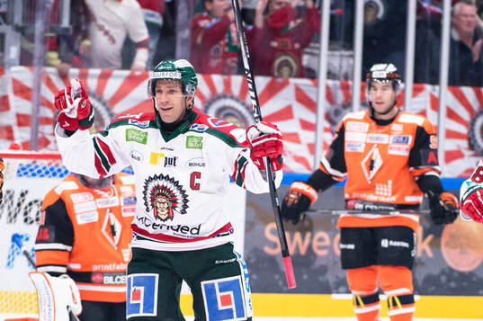 Frölundas Joel Lundqvist har gjort 1-1 och jublar