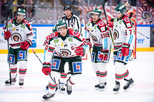 Frölundas Joel Lundqvist har gjort 1-1 och jublar