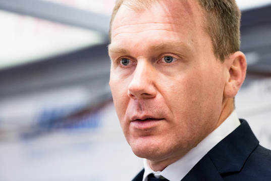 s tränare Johan Lindbom