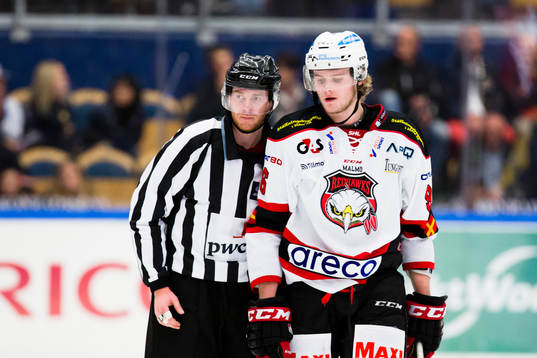 Malmö Redhawks Kim Rosdahl utvisas