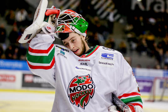 Modos målvakt Adam Reideborn
