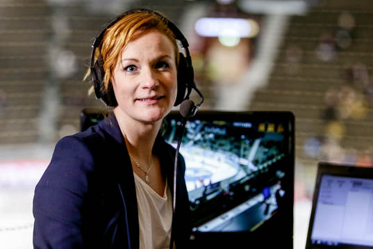Cmores kommentator Lena Sundqvist