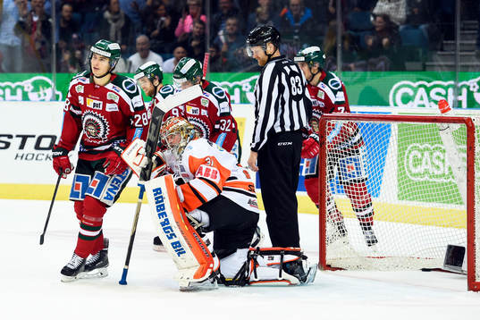Karlskronas målvakt Patrick Galbraith deppar