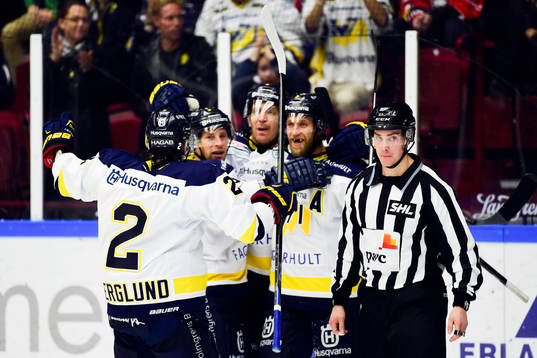 s Teemu Laine firar