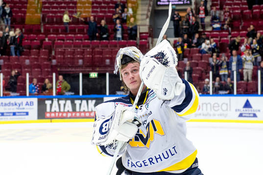 s målvakt Fredrik Pettersson-Wentzel  tackar de tillresta