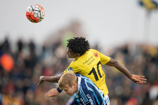 Falkenbergs Godsway Donyoh och Djurgårdens Elliot Käck
