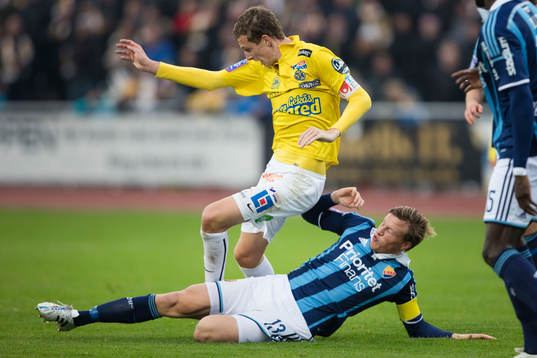 Falkenbergs Gustaf Nilsson och Djurgårdens Emil Bergström