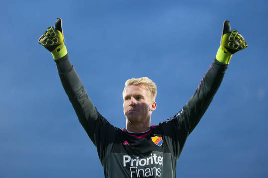 Djurgårdens målvakt Hampus Nilsson jublar
