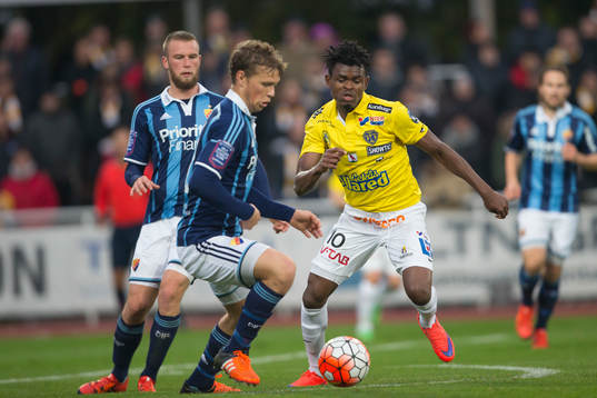 Djurgårdens Jesper Karlström och Falkenbergs Godsway