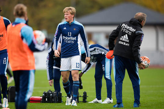 Djurgårdens Emil Bergström