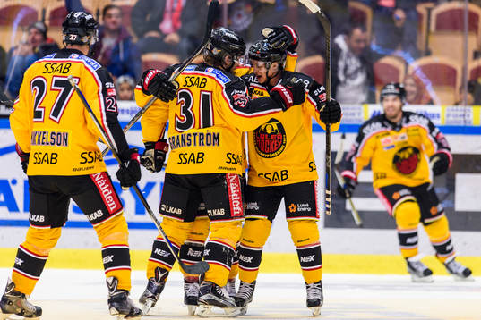 Luleås Jonathan Granström(m) och Toni Rajala(h) och Jacob