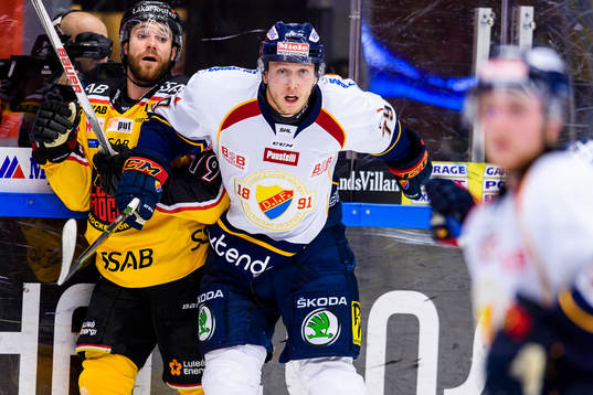 Luleås Jacob Lagacé och Djurgårdens Emil Lundberg