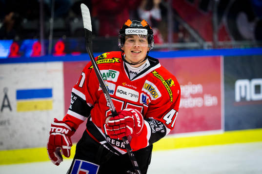 Örebros Joel Mustonen jublar