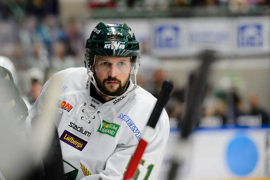 Färjestads Rickard Wallin väntar på straffavgörande